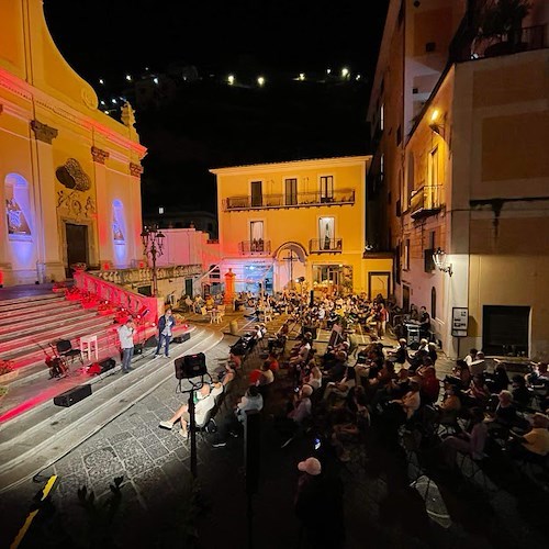 A Minori una sfilata di moda sotto le stelle, stasera 15 luglio l'evento "Charme in Passerella"