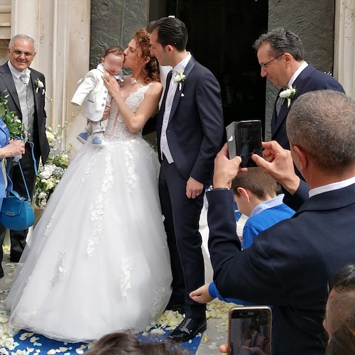 A Positano il "sì" di Costanza e Aniello suggellato dal battesimo del piccolo Alessandro /Foto
