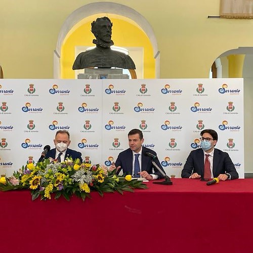 A Sorrento presentata "Nina", la nuova assistente virtuale al servizio dei cittadini 