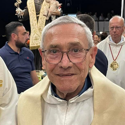 A Vico Equense si festeggia il 50esimo anniversario di sacerdozio di Don Antonio Volpe