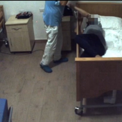 Abusi fisici, psicologici e violenza sessuale nella Rsa di Manfredonia: nei guai operatori socio-sanitari 