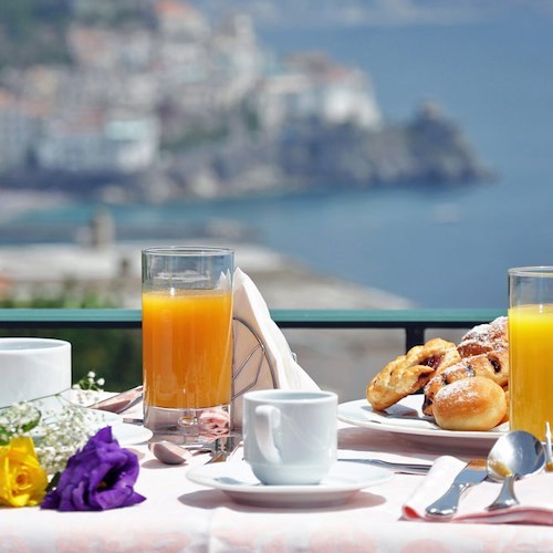 Ad Amalfi "Villa Maria Luigia" cerca un receptionist