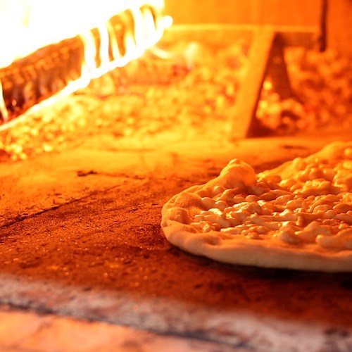 Pizza<br />&copy; Pizza A Vico