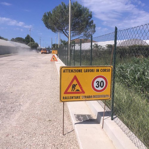Aeroporto Salerno Costa d'Amalfi, in fase di ultimazione lavori di ampliamento della sede stradale
