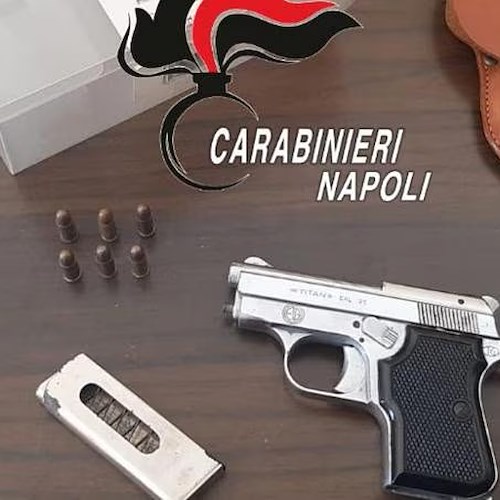 Pistola <br />&copy; Carabinieri Napoli