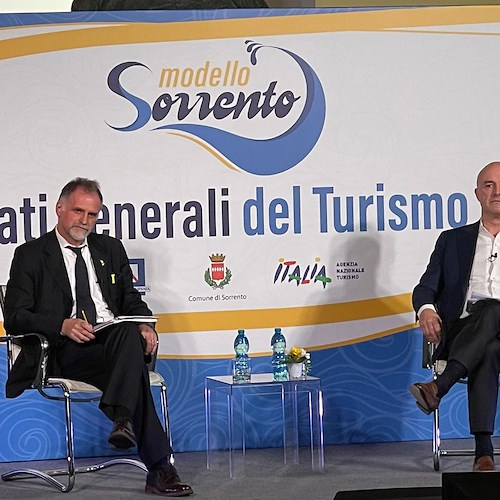 Agli Stati Generali di Sorrento il confronto tra De Luca e Garavaglia: «Al Sud risorse maggiori, per il turismo si lavori a un "Brand Italia"»