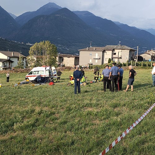 Albosaggia, precipita un elicottero: morto il pilota, salvo per miracolo il passeggero 17enne 