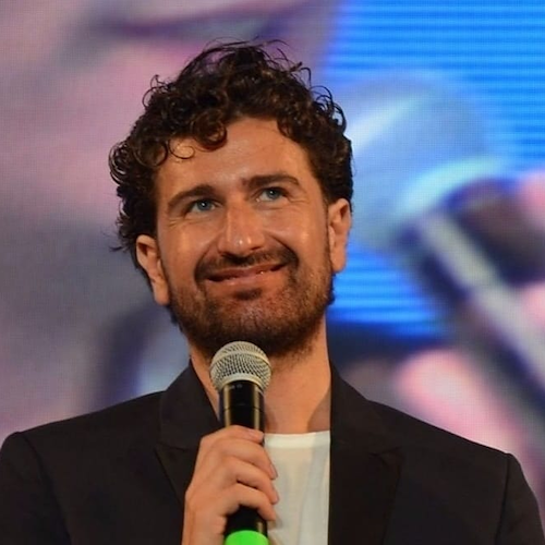 Alessandro Siani a Salerno, l'attore partenopeo sarà ospite d’onore del Festival Internazionale del Cinema 