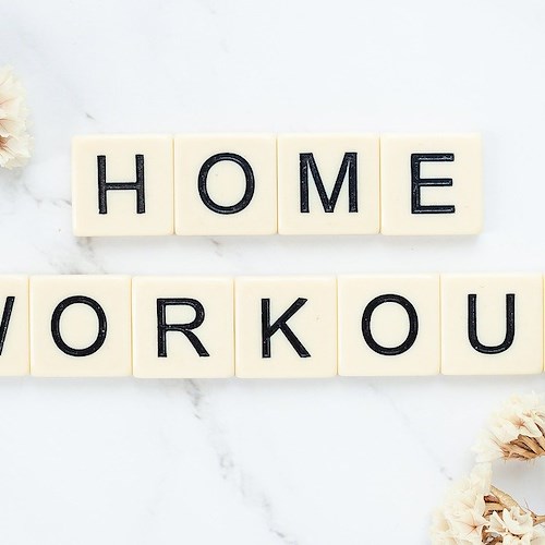 Allenarsi a casa: alcuni consigli per lo sport e il fitness fai da te
