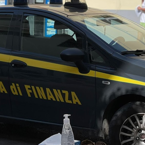 Alta Irpinia, mascherine FFP2 non a norma: sequestrati e distrutti 72mila dispositivi 