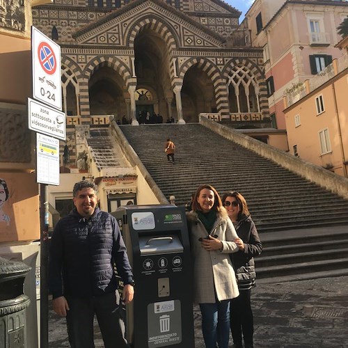 Amalfi, arrivano i fondi per il programma Mangiaplastica ed il “cestino intelligente”