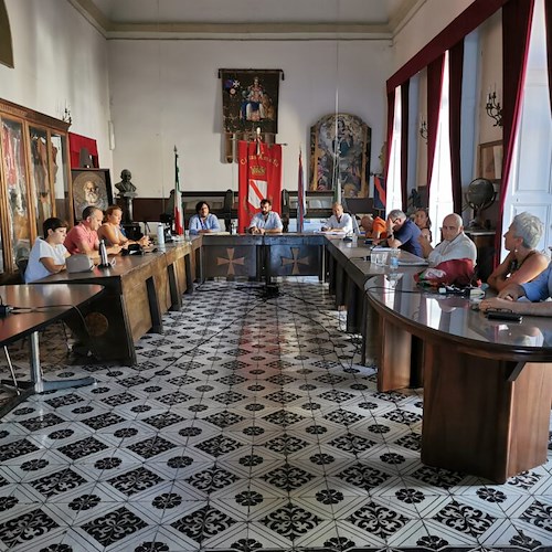 Amalfi, convocato il Consiglio Comunale: il primo in diretta streaming