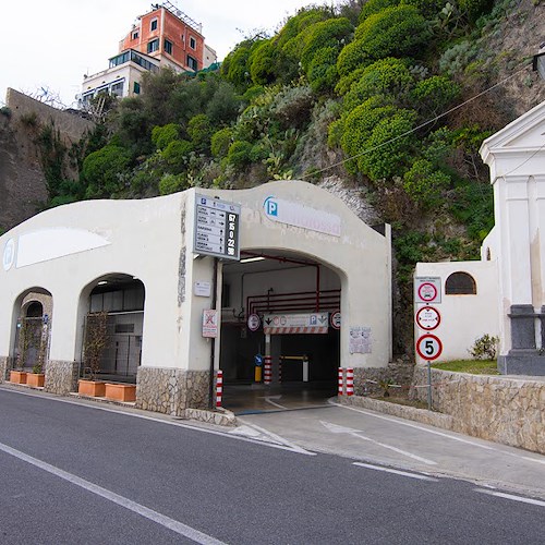 Amalfi, dal 14 novembre al via i lavori di adeguamento degli impianti del parcheggio Luna Rossa 