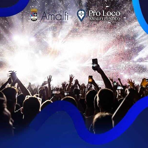 Amalfi si trasforma in grande dancefloor sotto le stelle con la rassegna “Cover Night”