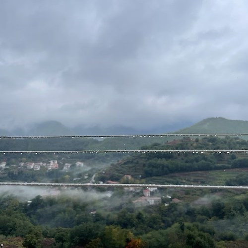 Ancora maltempo in Campania, nuova allerta meteo Gialla per piogge e temporali 