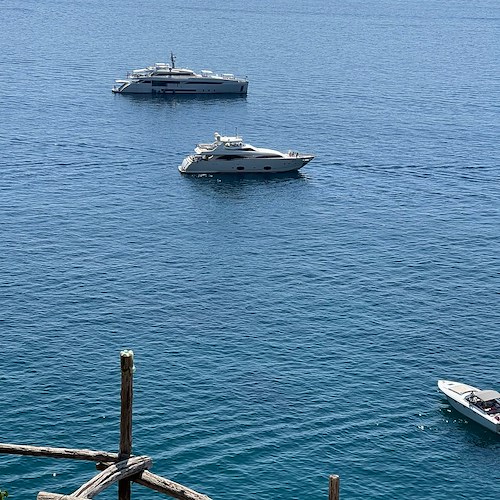 Ancora yacht di lusso in Costa d'Amalfi, ecco "Bartali" e "Fleur" [FOTO]