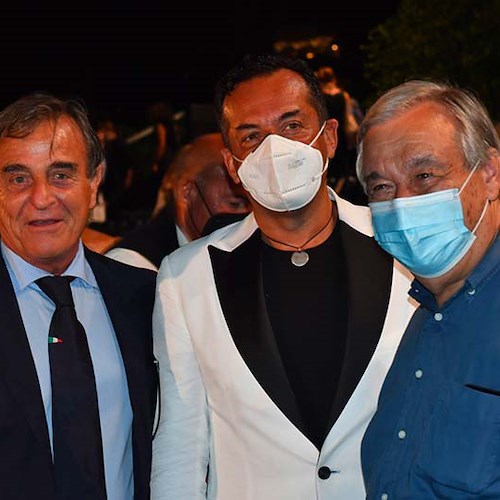 António Guterres (ONU) incantato da Ravello e dal concerto in omaggio ad Enrico Caruso
