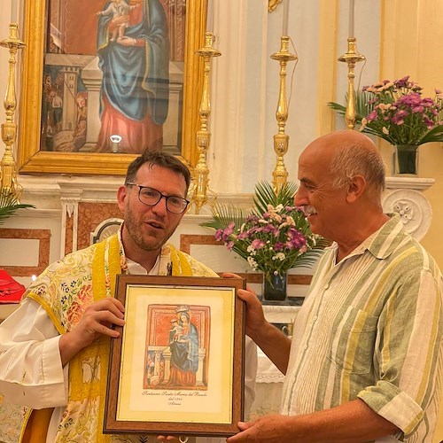 Atrani. Messa a Santa Maria Del Bando per don Luigi che torna dopo sei anni nel piccolo borgo