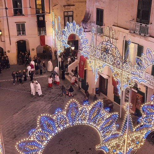 Atrani, nuovi ciak per "The Equalizer 3": processione e fuochi d'artificio sul set del film con Denzel Washington 