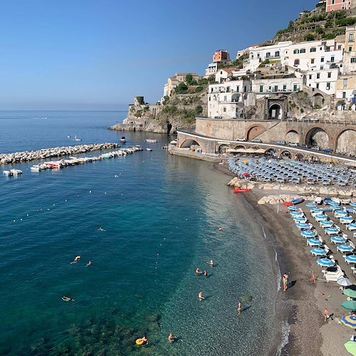 Atrani, spiaggia libera: 1 euro di ticket d'ingresso per la manutenzione dell'area 