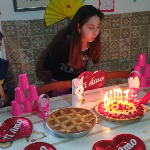 Auguri a Valentina Esposito per il suo 10° compleanno /Video