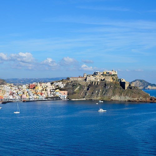 Autismo, Procida premia Carlo Scotto di Santolo per lavoro di valorizzazione dell’Isola