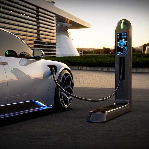 Auto elettrica e stazione di ricarica<br />&copy; Foto diLee RosariodaPixabay