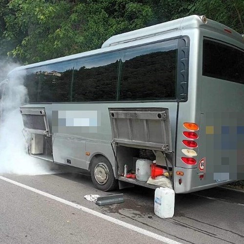 Autobus in fiamme a Ravello <br />&copy; Massimiliano D'Uva