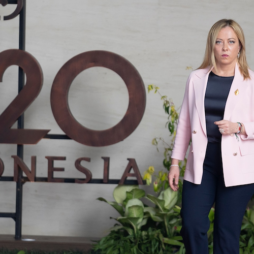 Bali, premier Meloni al Vertice G20: «Covid superato grazie a vaccini e personale medico»