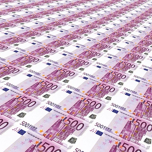 Euro<br />&copy; Foto di Gerd Altmann da Pixabay