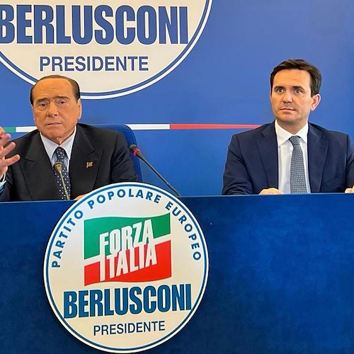 Berlusconi: "Ho riallacciato i rapporti con Putin, sono preoccupato". Gelo nella maggioranza