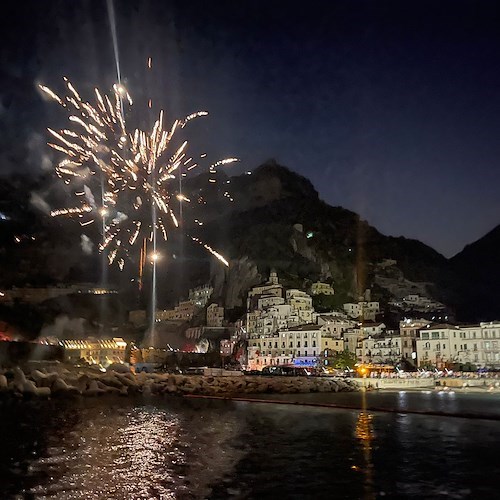 Blackout in Costiera Amalfitana, ad Amalfi una giovane donna investita in piazza Flavio Gioia 