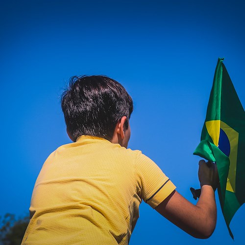 Brasile, ballottaggio tra Bolsonaro e Lula: sfida all’ultimo voto