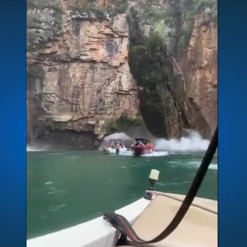 Brasile, parete di roccia frana sulle barche dei turisti: 8 morti e 2 dispersi