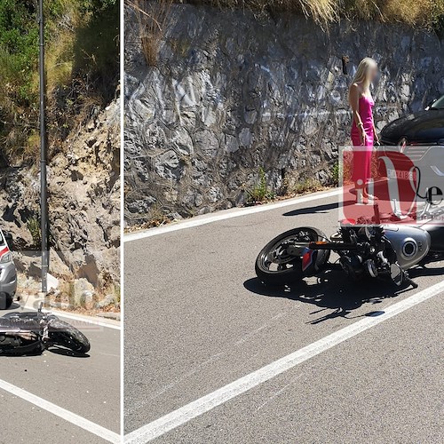 Ambulanza Croce Rossa sull'incidente di Positano<br />&copy; Sergio Aresi