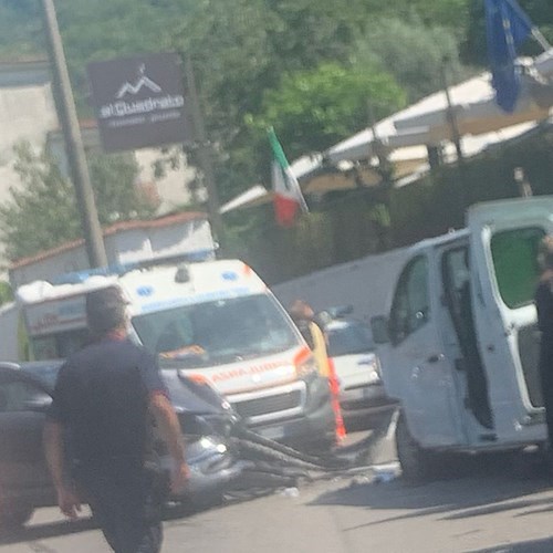 Brutto incidente a Sant'Egidio del Monte Albino: due donne in ospedale /foto esclusive