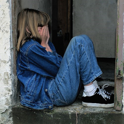 Bambina in lacrime<br />&copy; rubberduck1951 su Pixabay