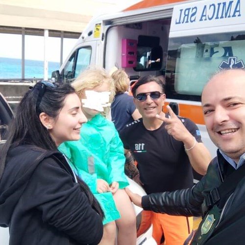 Bambina salvata a Capri <br />&copy; Francesco Emilio Borrelli