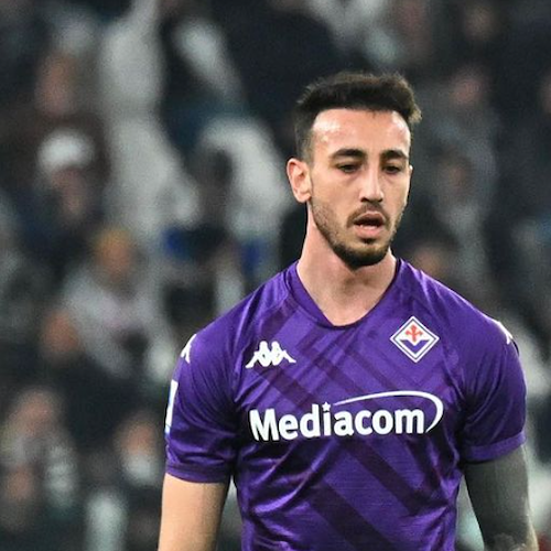 Calcio, Castrovilli prende a schiaffi in sonno la moglie: pensava fosse l’arbitro