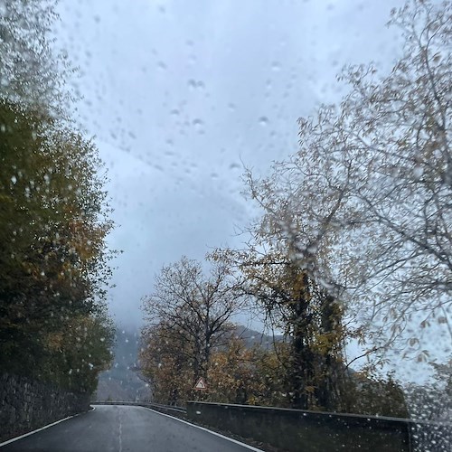 Campania, prorogata allerta meteo: temporali e raffiche di vento