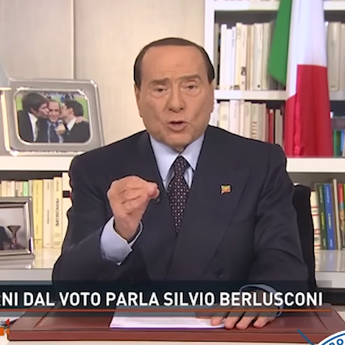 Caro bollette, Berlusconi: «Riportiamo i prezzi a due anni fa». E sui fondi da Mosca: «Gli unici li ha presi il Pci»