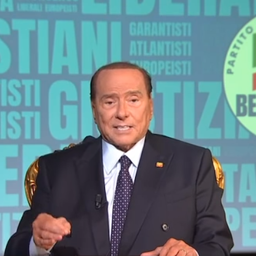 Caro energia, Berlusconi sul rigassificatore di Rovigo: «L'ho inaugurato 13 anni fa, dopo di me il nulla»