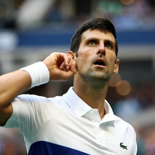 Caso Djokovic, tennista ammette di aver violato l’isolamento mentre era positivo al Covid