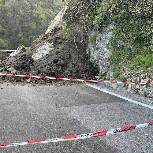 Cava de' Tirreni, frana in via Morcaldi: Abbazia Benedettina della SS. Trinità isolata /VIDEO