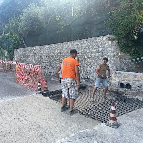 Cedimento stradale a Praiano, in pochi giorni si concludono i lavori sulla Ss163 / FOTO 