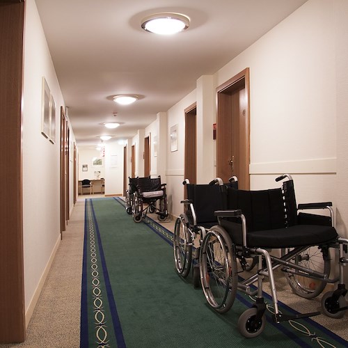 Choc nel Palermitano, disabili torturati in casa di cura: indagate 35 persone 