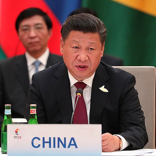 Cina, Xi Jinping: "Perseveranza e solidarietà nella lotta al Covid"