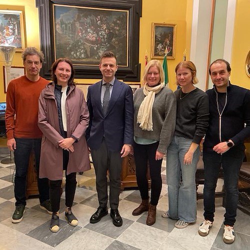 Cinque influencer alla scoperta delle bellezze e delle tradizioni natalizie di Sorrento 