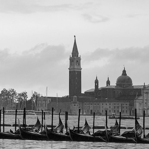 Codacons sui prezzi in Italia: Milano e Aosta tra le città più care, Napoli tra le più convenienti