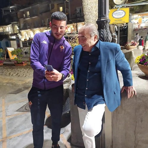 Commisso a Positano, relax per il presidente della Fiorentina dopo la gara contro la Salernitana / FOTO 